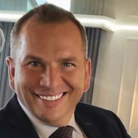 Adam Wałoszek - Real Estate Agent in Mikołów