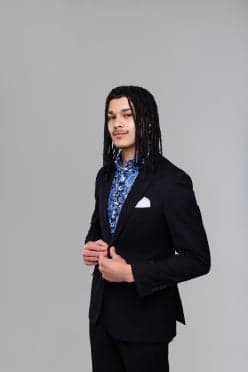 Real Estate Agent in Warszawa: Adrian Sosa