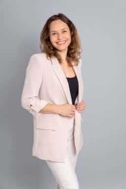 Aleksandra Bąk-Żyła - Real Estate Agent in Kraków