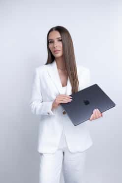 Angelika Ślęczka - Agent nieruchomości w: Rzeszów