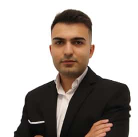 Azat Petrosyan - Real Estate Agent in Kraków
