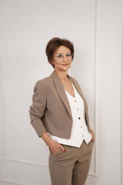 Iwona Chodyra - Real Estate Agent in Gliwice