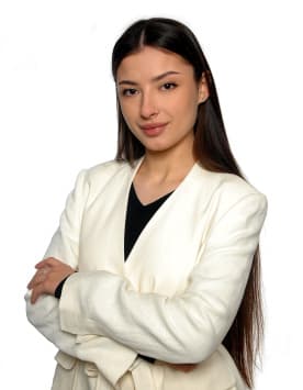 Real Estate Agent in Józefów: Julia Brovko