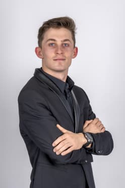 Agent nieruchomości — Opole: Wiktor Kruszelnicki