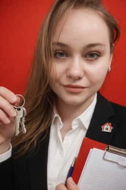 Zuza Szwajcowska - Agent nieruchomości w: Kielce
